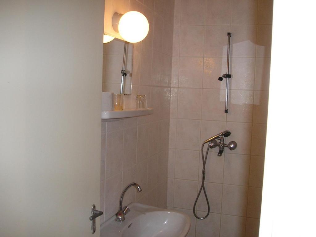 Rév Szálló Balaton Szántód Chambre photo
